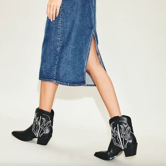 Reformation NEW Otto Mini Western Boots in Black/Ivory Size 7